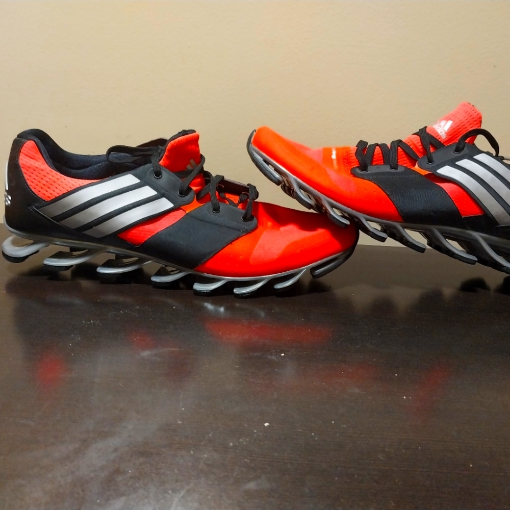 Adidas springblades